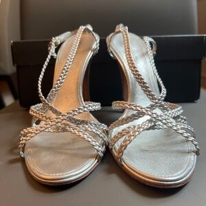 BCBGMAXAZRIA MA-Norwich Silver Heels – Metallic Leather, Size 7.5M